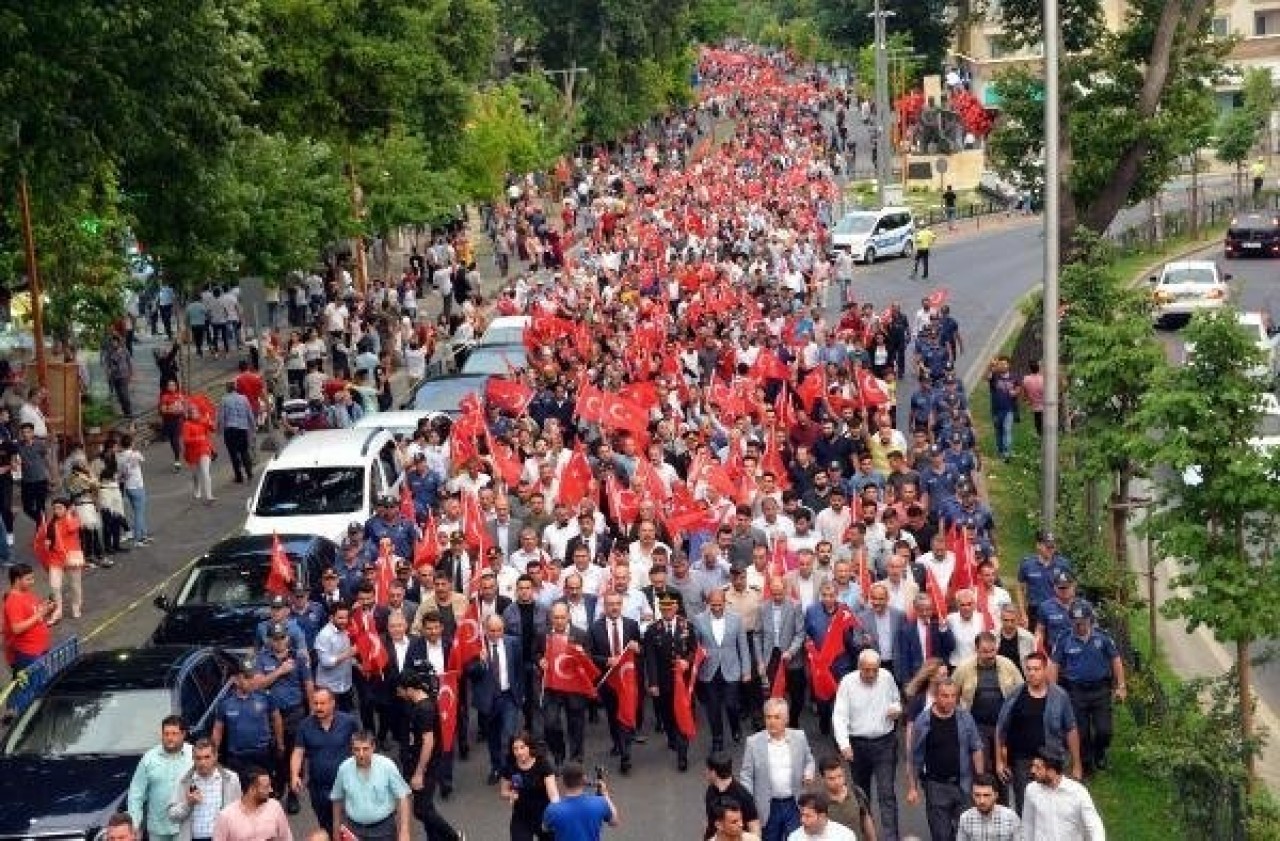 106 yaşında demokrasi nöbetine katıldı 6