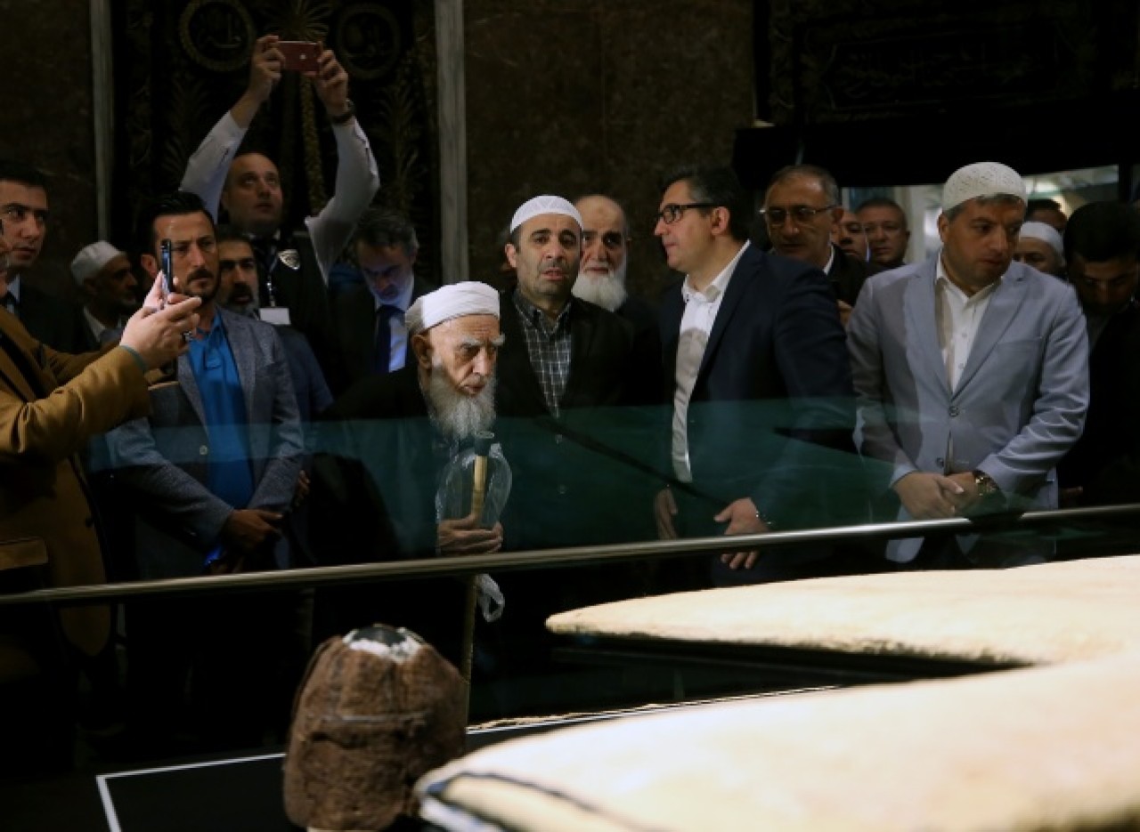 Hırka-i Şerif ziyarete açıldı 2