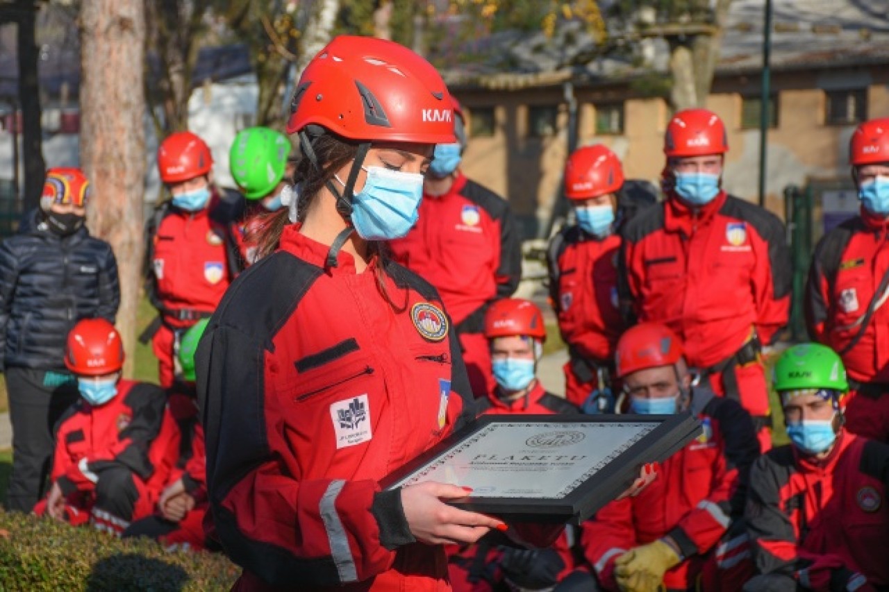 TİKA,  Bosna Hersek'teki arama kurtarma ekibine arazi aracı desteği sağladı 3