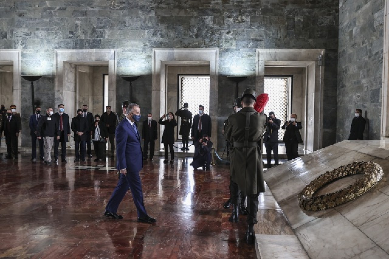 Irak Başbakanı Kazımi,  Anıtkabir'i ziyaret etti 2