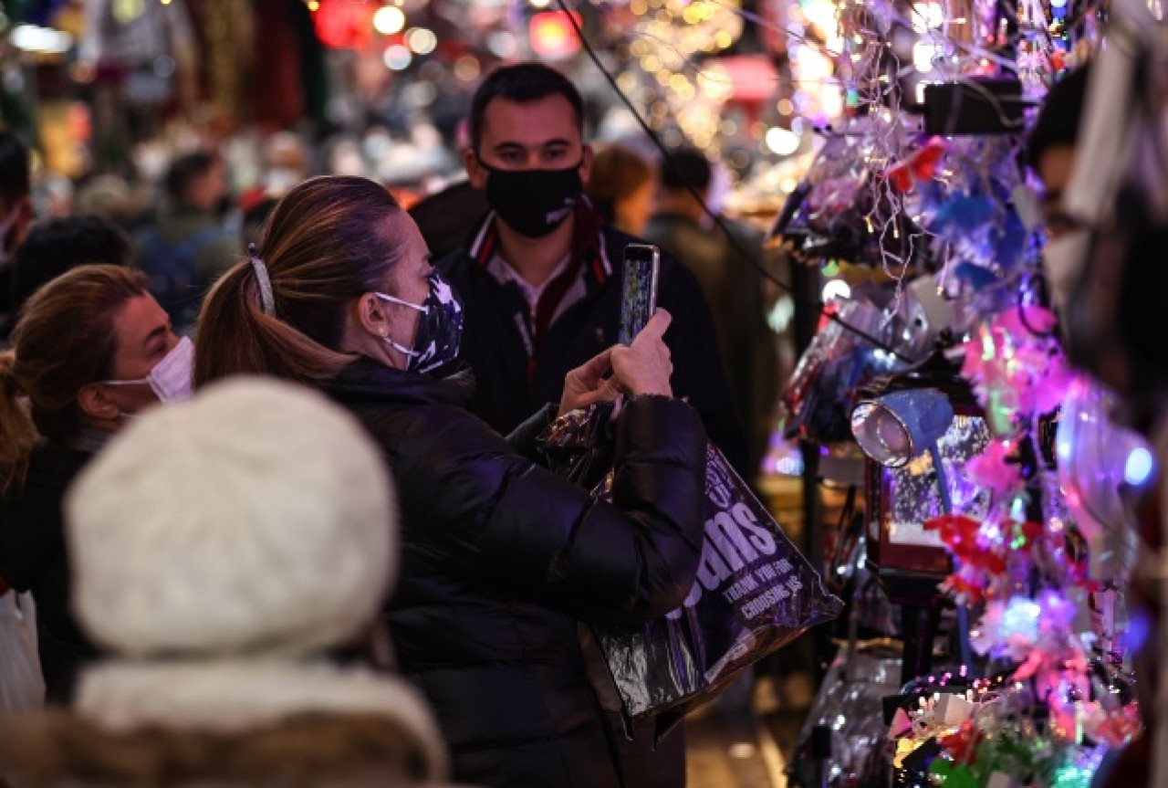 İstanbul'da yılbaşı öncesi alışveriş hareketliliği 4
