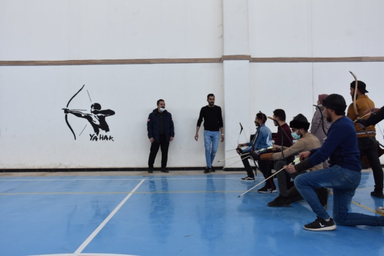 Suriye'nin kuzeyindeki Azez'de ilk okçuluk okulu açıldı 3
