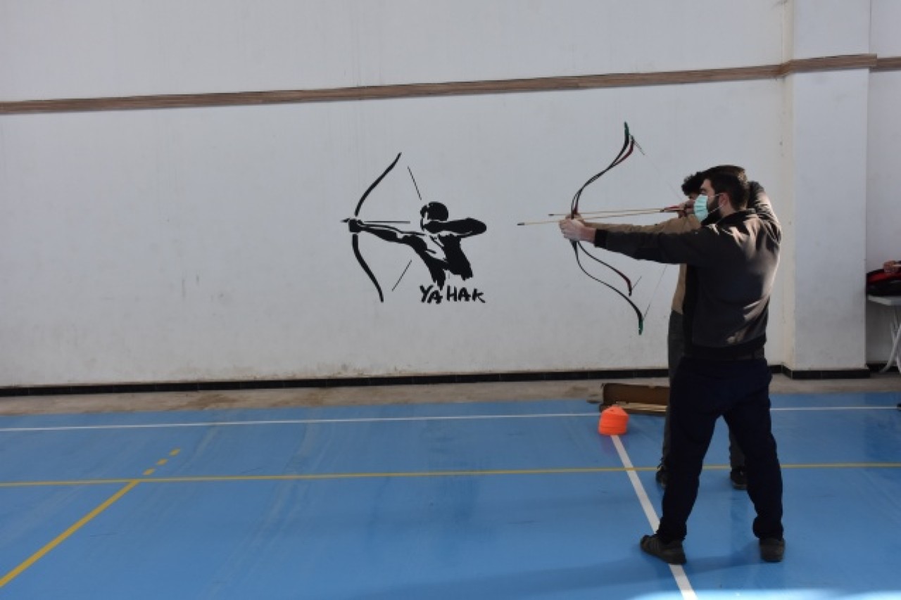 Suriye'nin kuzeyindeki Azez'de ilk okçuluk okulu açıldı 4