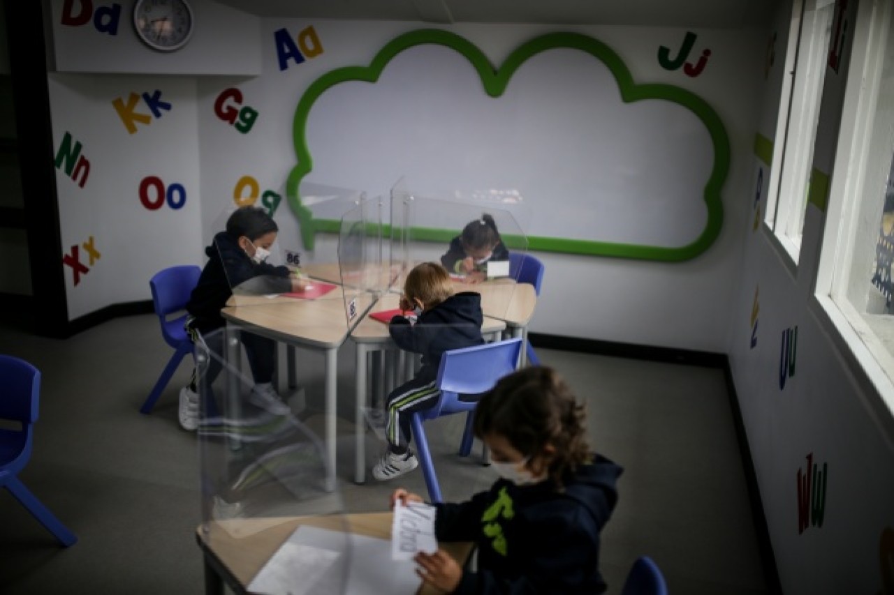 Kolombiya'da okullar yeniden açıldı 10