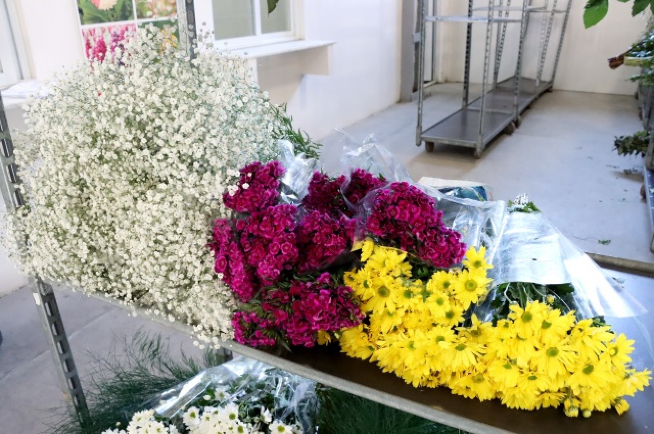 Çiçek mezatlarını "altın gün" heyecanı sardı 16