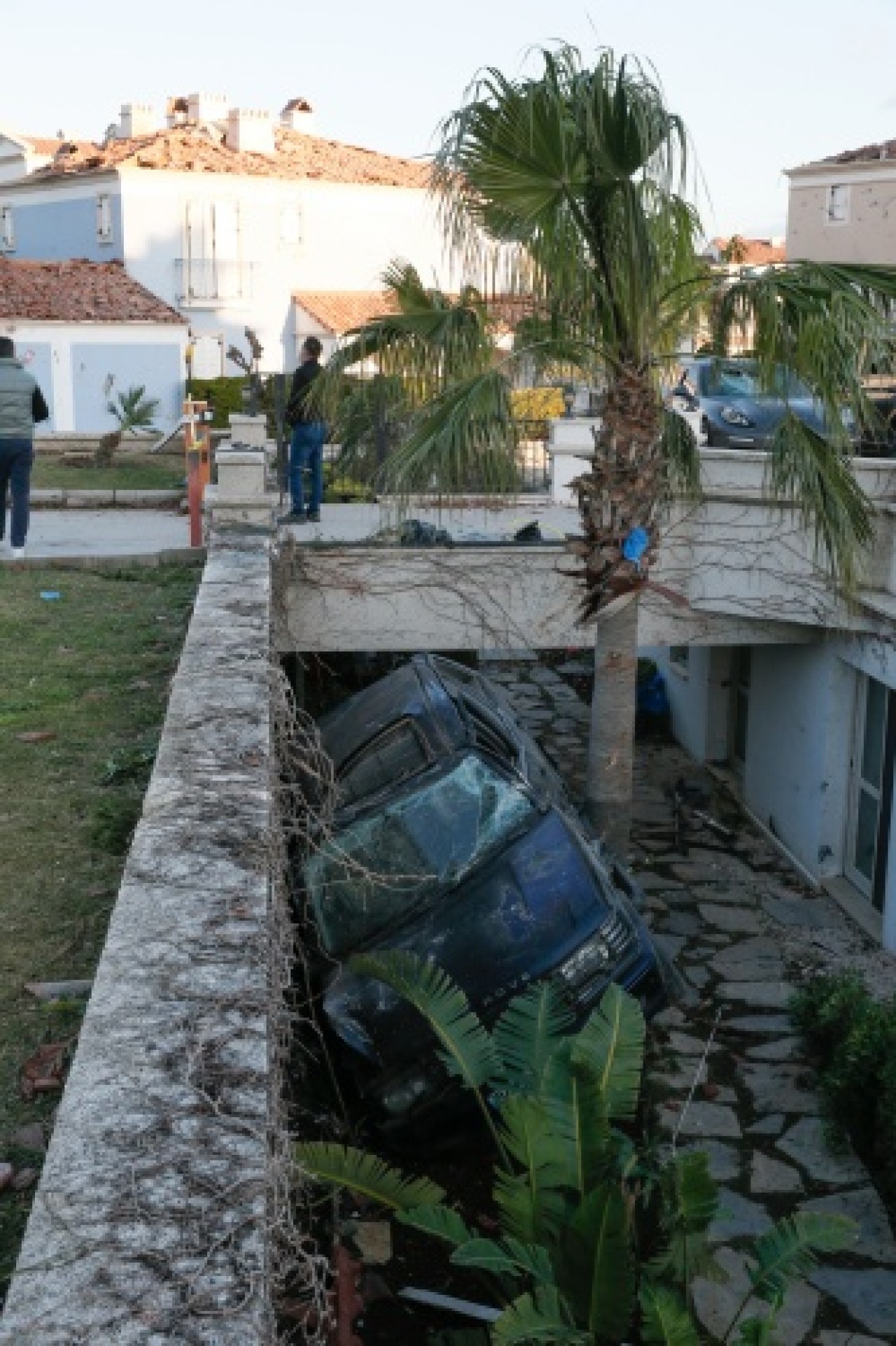 İzmir'de hortumun verdiği hasar gün aydınlanınca ortaya çıktı 20