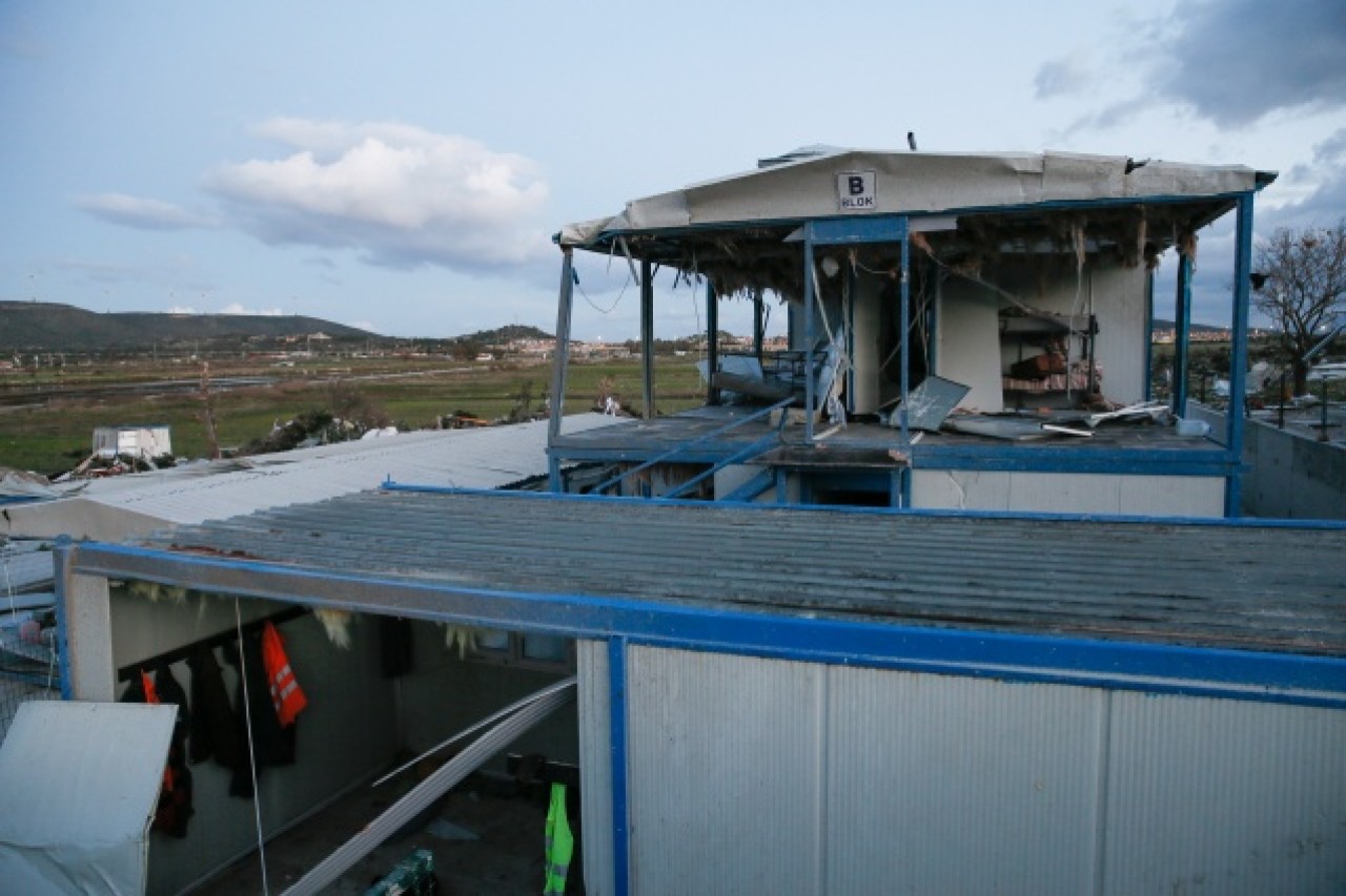 İzmir'de hortumun verdiği hasar gün aydınlanınca ortaya çıktı 11