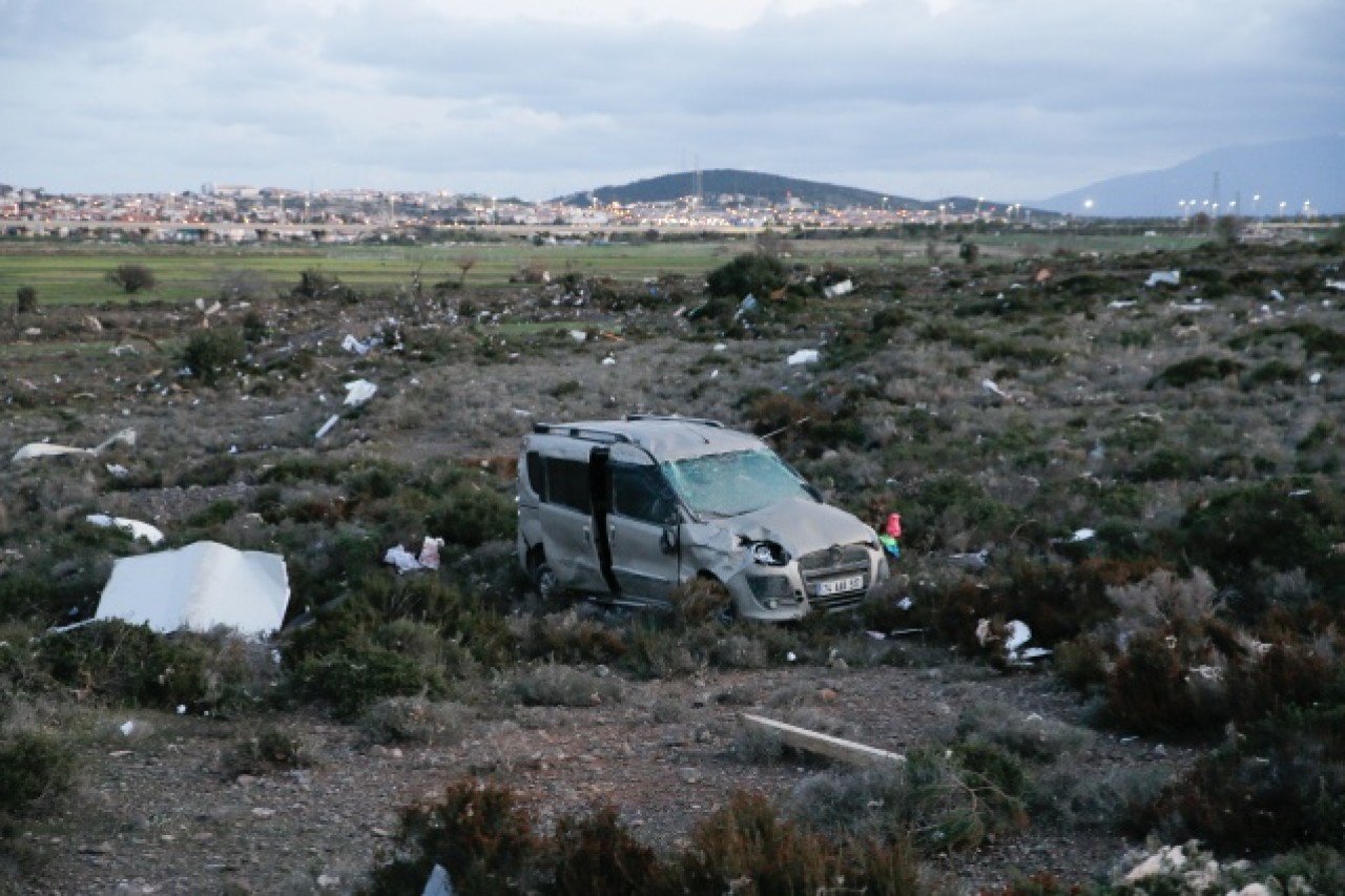 İzmir'de hortumun verdiği hasar gün aydınlanınca ortaya çıktı 16