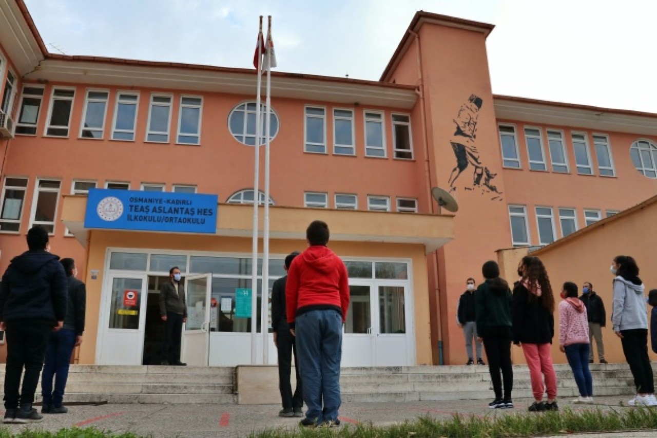 Köy okullarında yüz yüze eğitim başladı 4