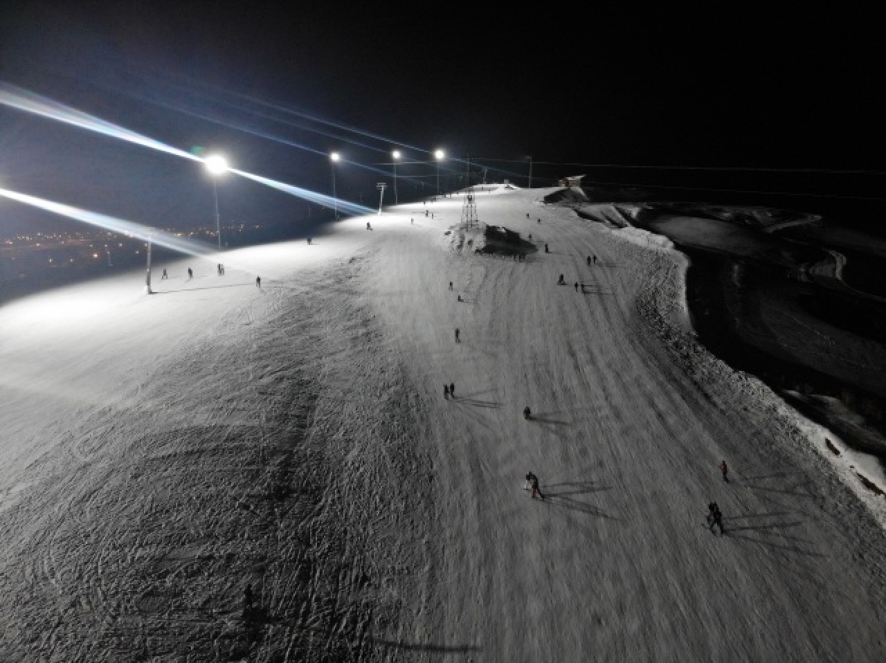 Küpkıran Kayak Merkezi'nde gece kayak keyfi 7