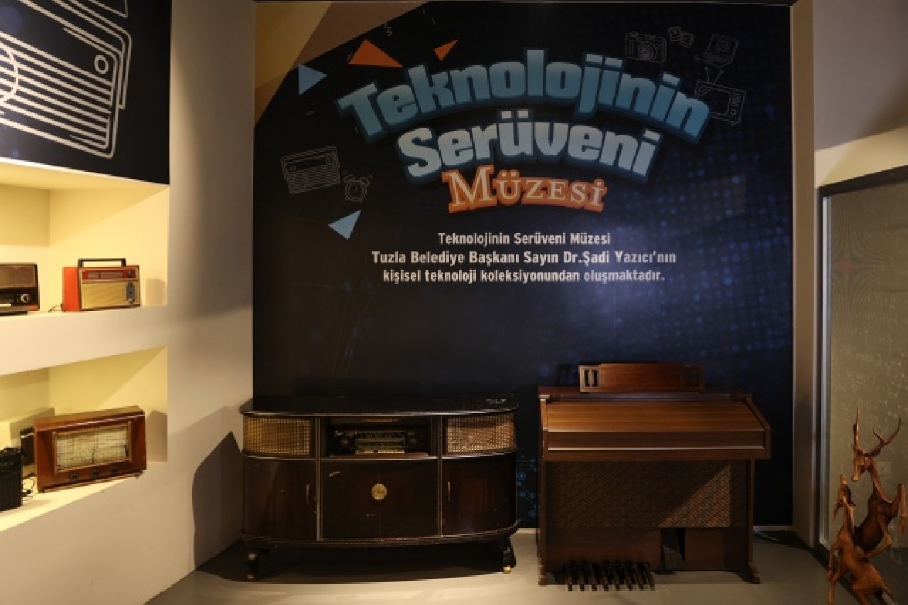 "Teknolojinin Serüveni Sergisi" ziyaretçilerini zamanda yolculuğa çıkarıyor 9