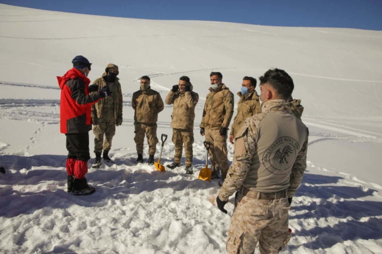 Van'da "çığ timi" afetlerle mücadeleye hazır 5
