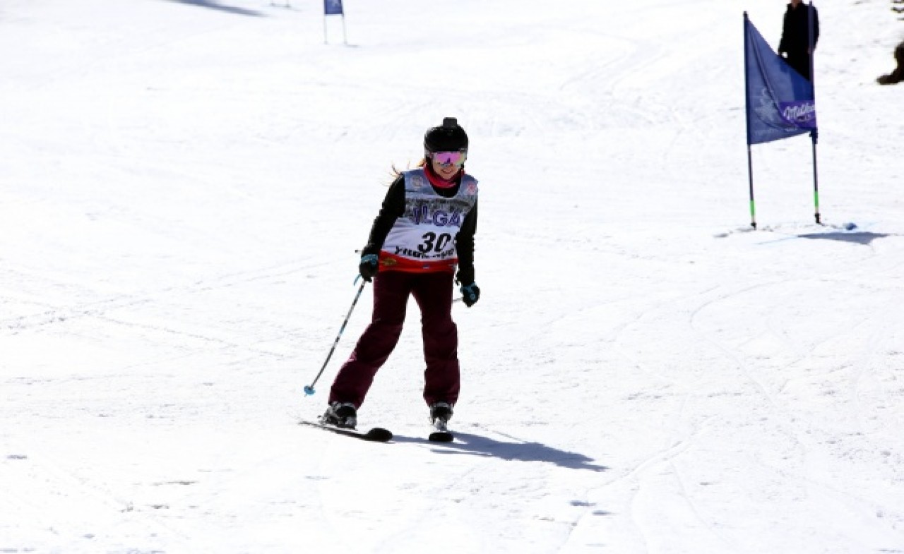 Diplomatik Kayak Yarışı,  Yıldıztepe Kayak Merkezi'nde başladı 1