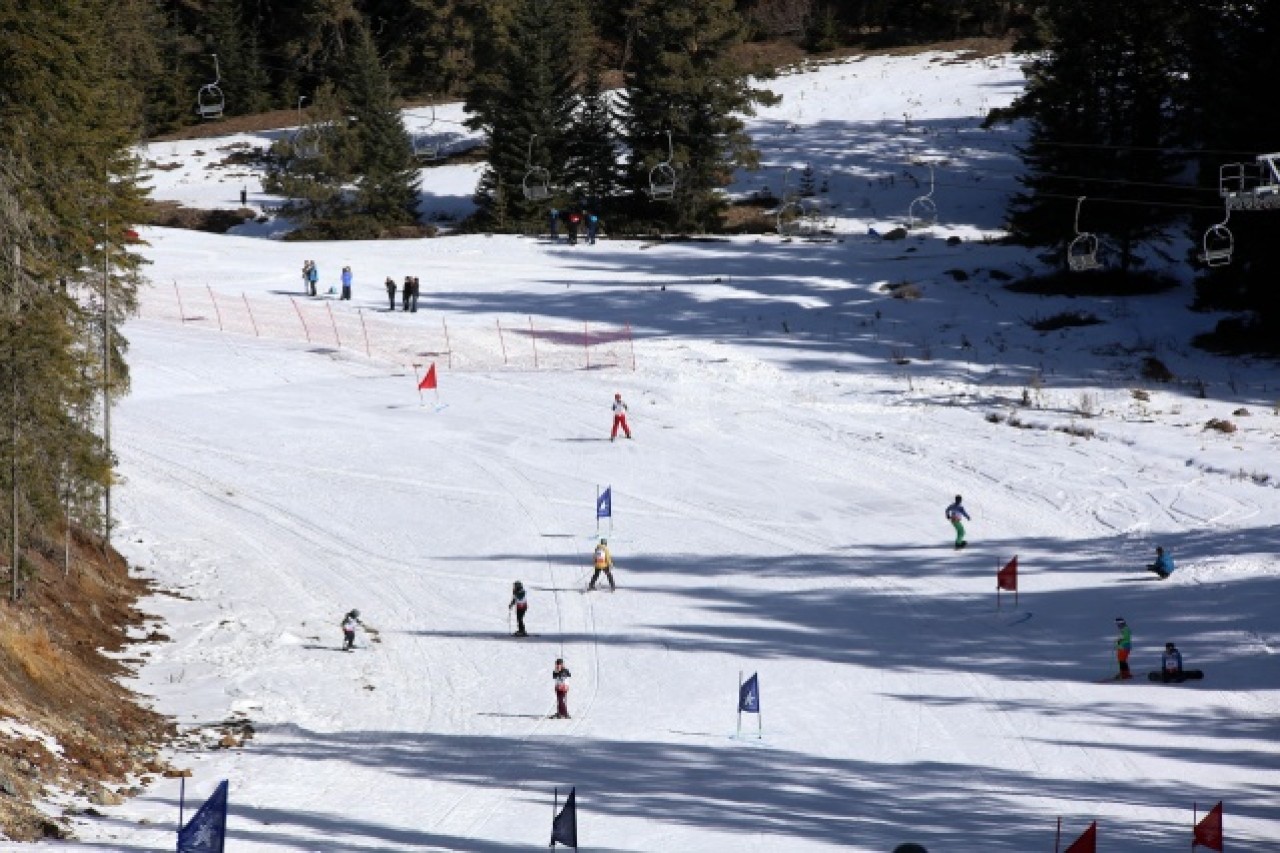 Diplomatik Kayak Yarışı,  Yıldıztepe Kayak Merkezi'nde başladı 14
