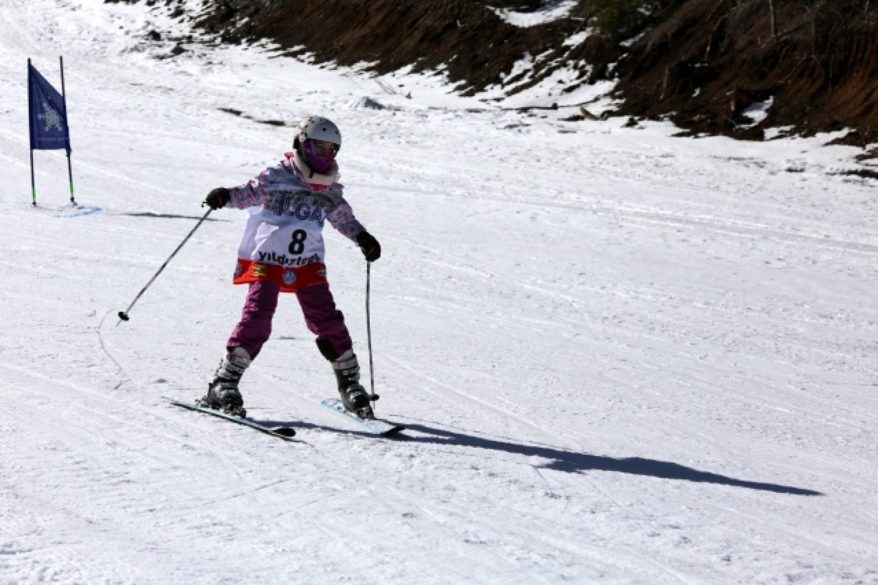Diplomatik Kayak Yarışı,  Yıldıztepe Kayak Merkezi'nde başladı 9
