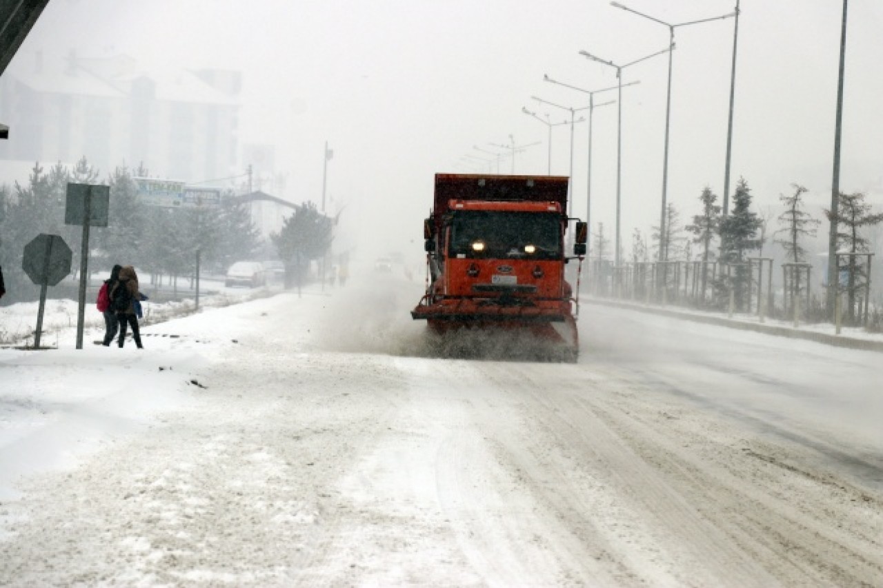 Doğu Anadolu yeniden beyaza büründü 4
