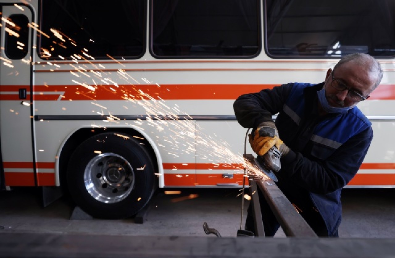 Eski otobüslere usta ellerden nostaljik dokunuş 5