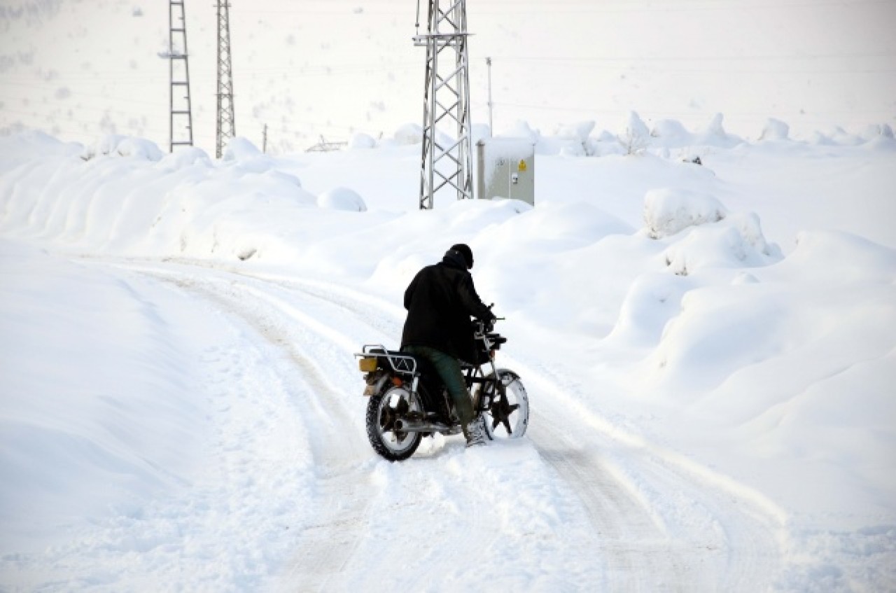 Doğu'da 450 yerleşim yerine ulaşım sağlanamıyor 3