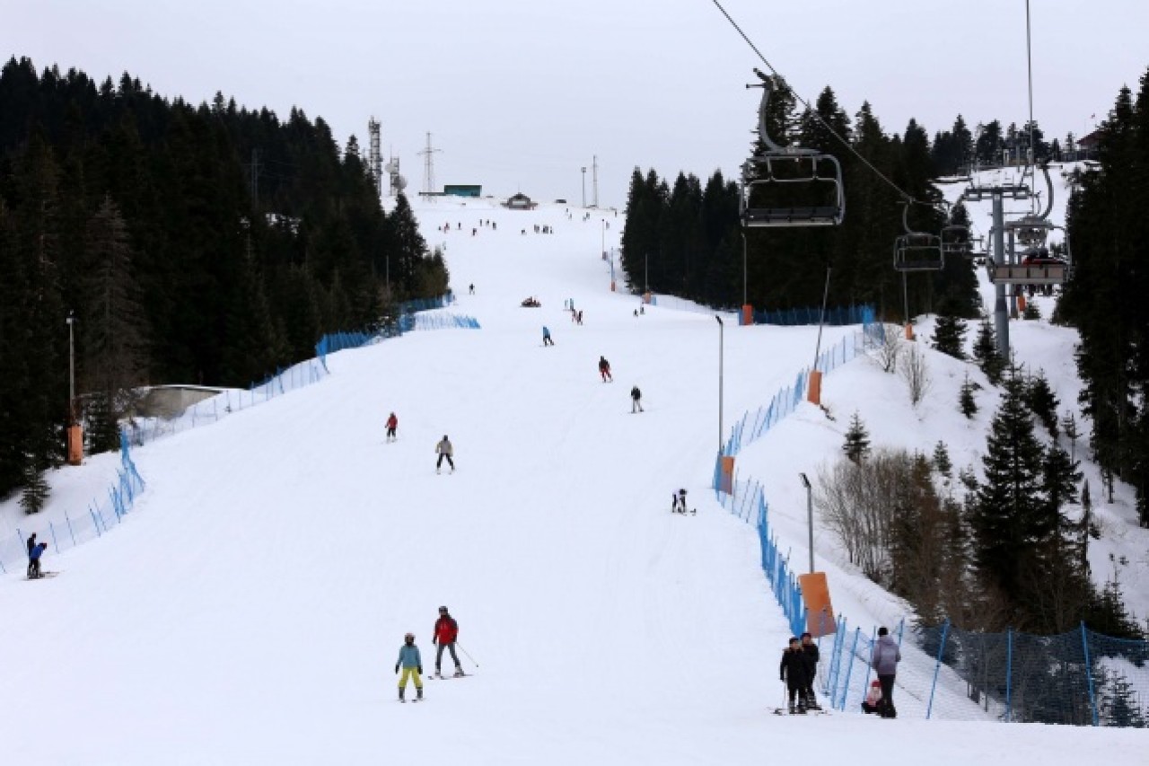 Ilgaz Dağı Kayak Merkezi'nde hafta sonu yoğunluğu yaşandı 7