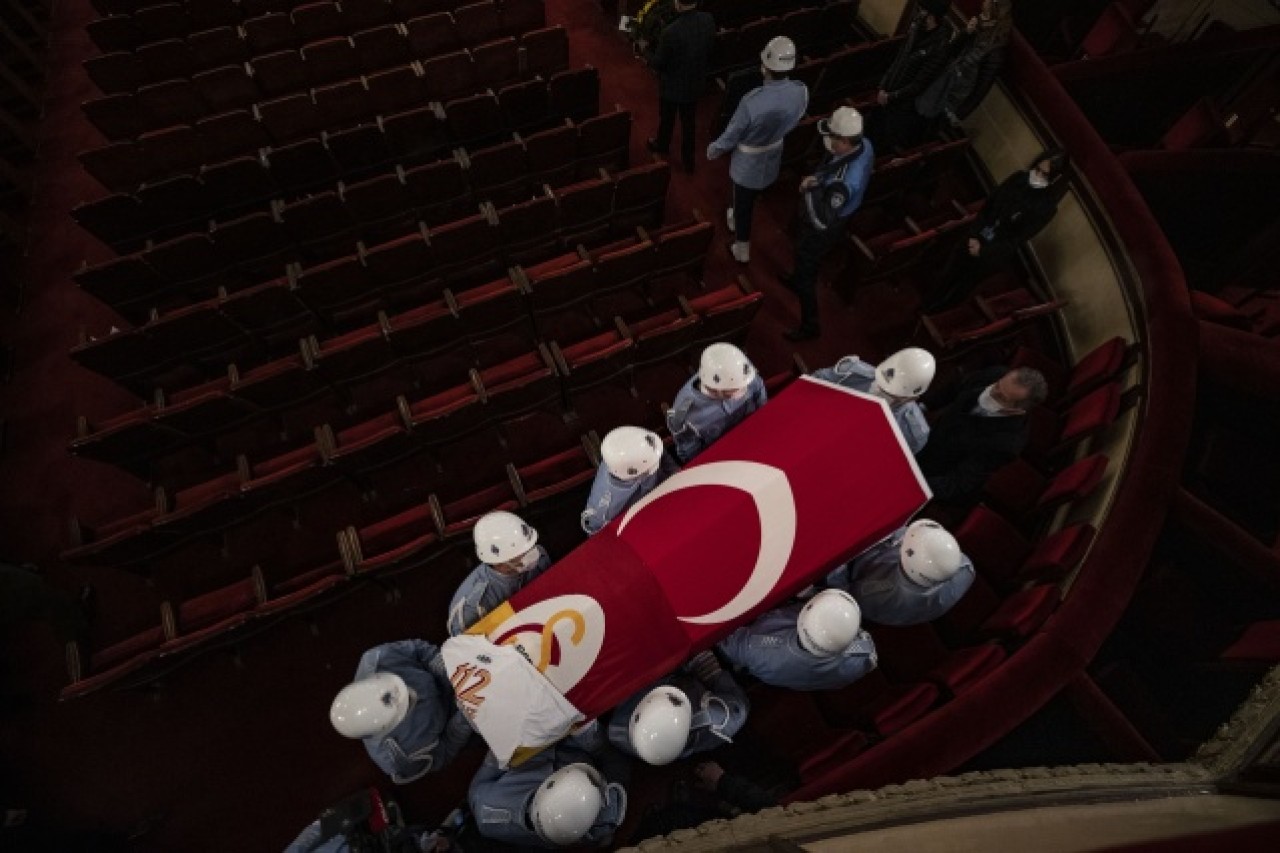 Usta oyuncu Rasim Öztekin'e veda 9