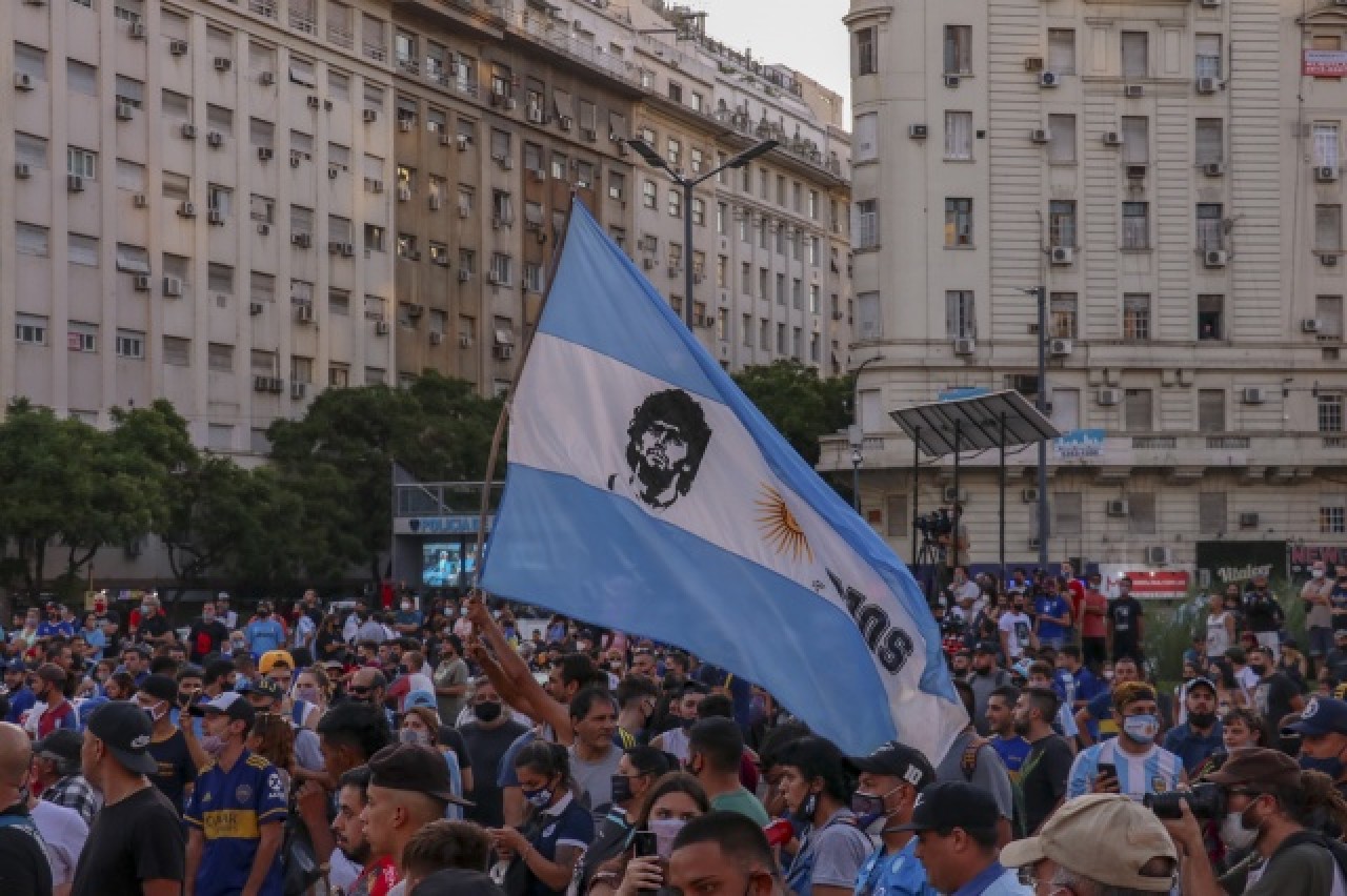 "Maradona'nın öldürüldüğü" iddiasıyla gösteri düzenlendi 14