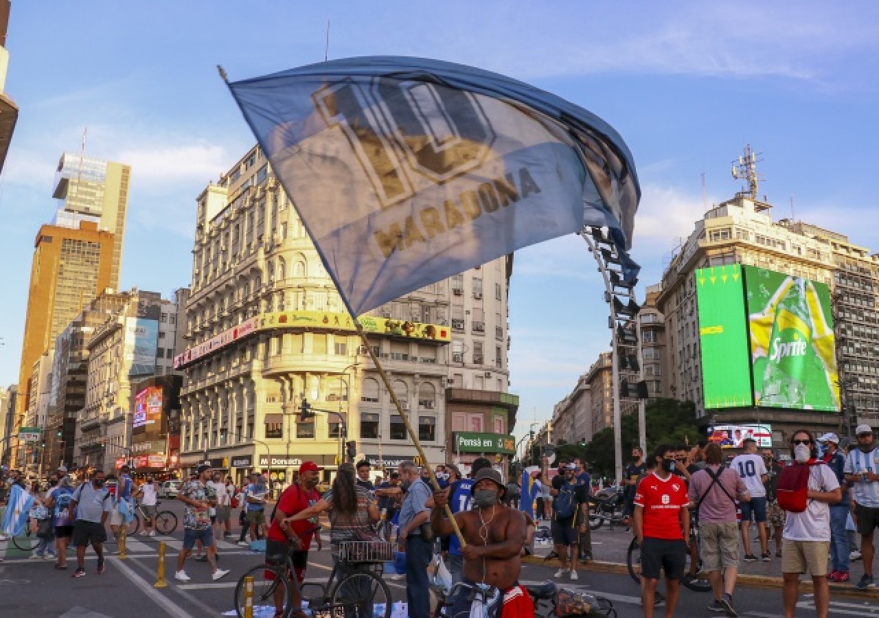 "Maradona'nın öldürüldüğü" iddiasıyla gösteri düzenlendi 19