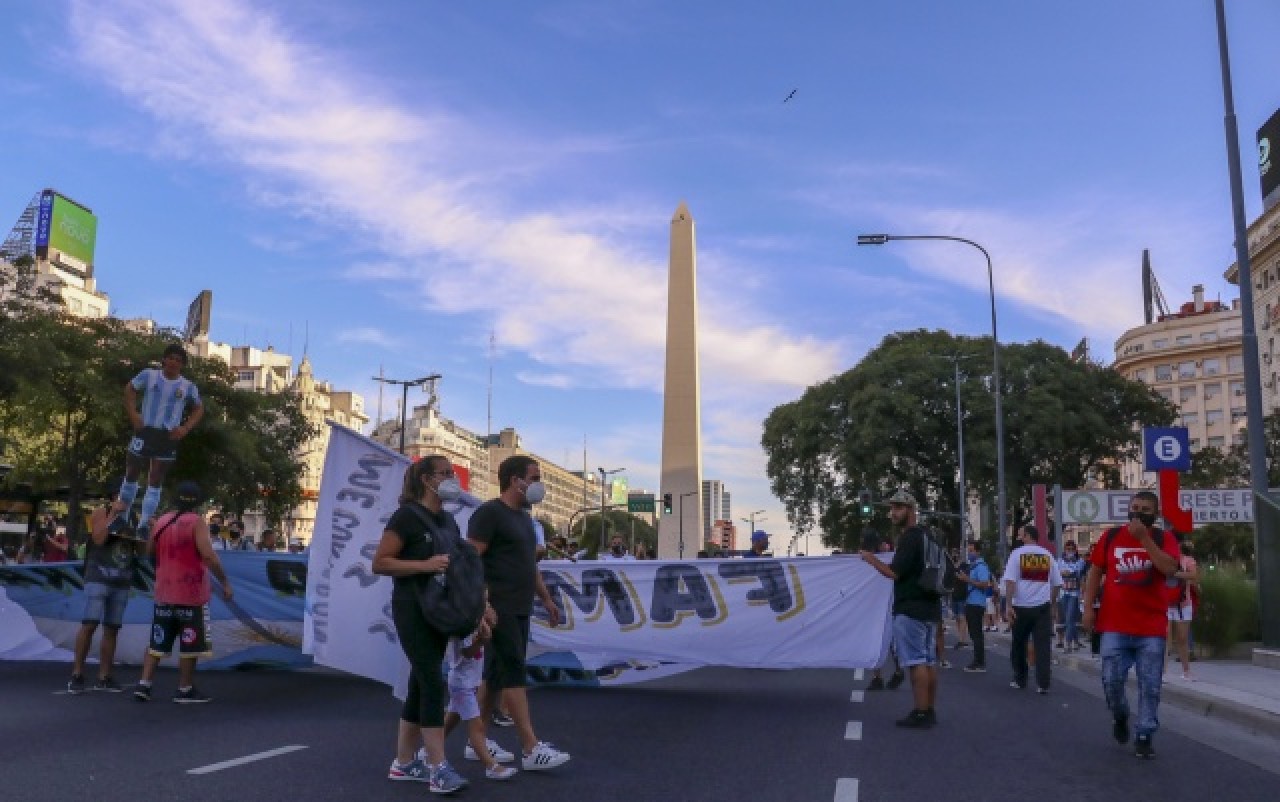 "Maradona'nın öldürüldüğü" iddiasıyla gösteri düzenlendi 20