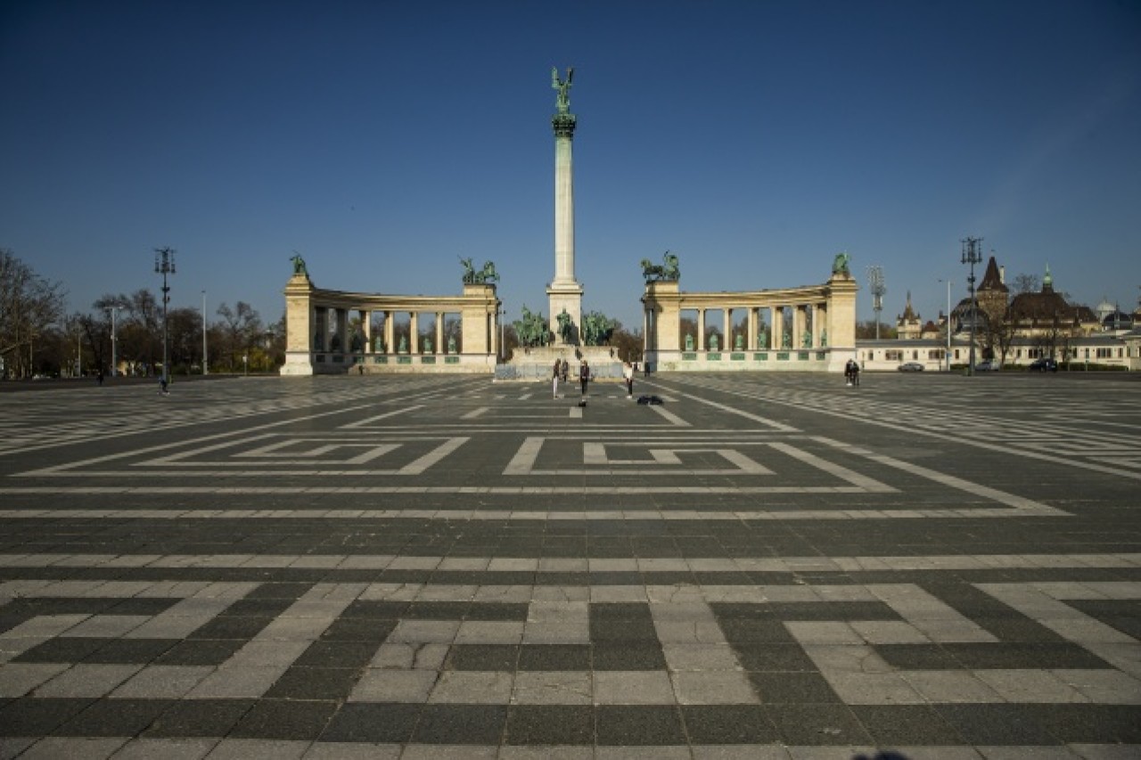 Kovid-19,  "küresel salgın" ilanının yıl dönümü 29