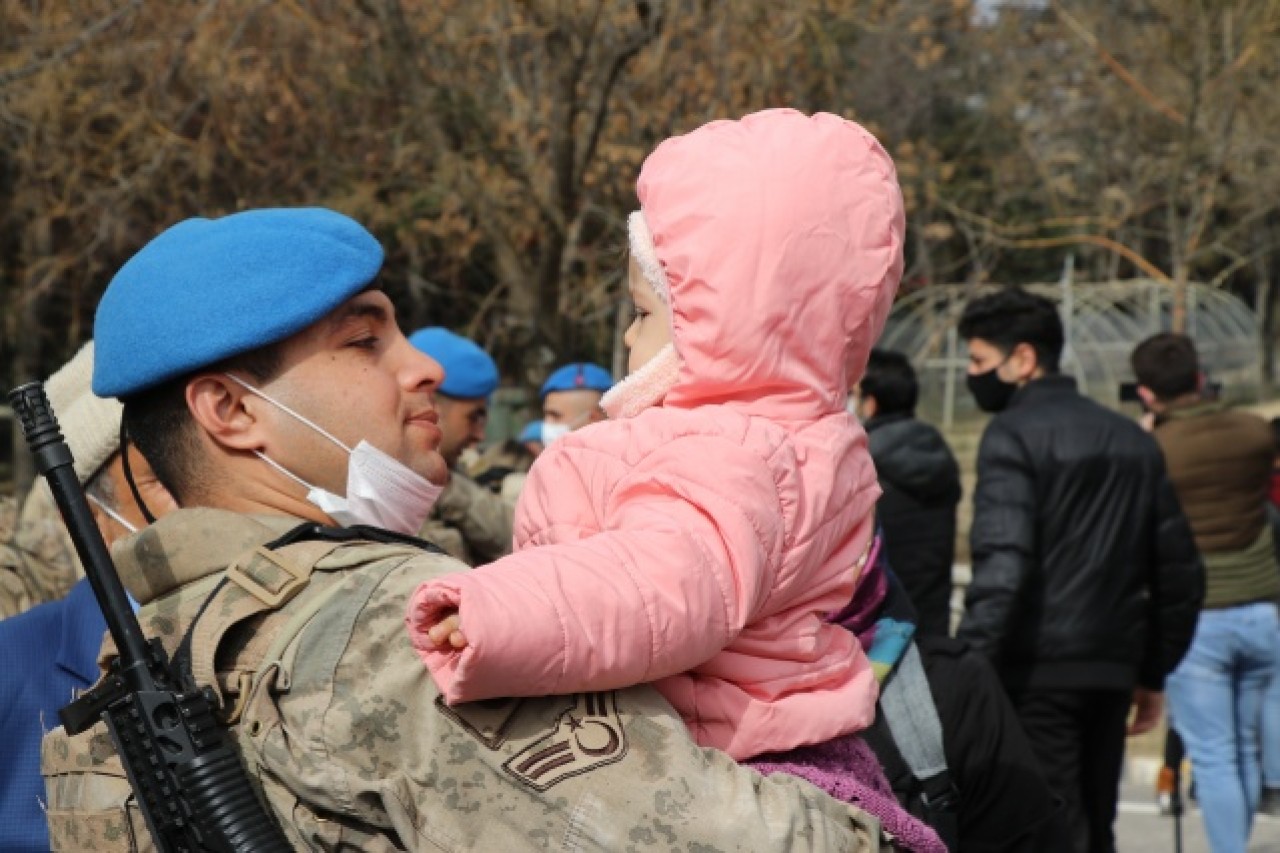 Afrin'de görev yapan komando birliği Elazığ'a döndü 14