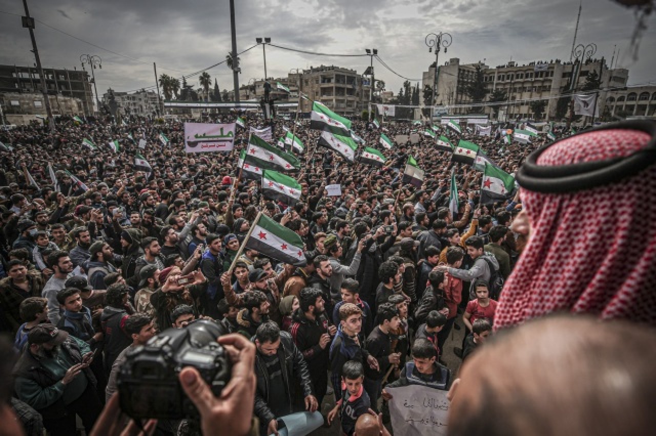 İç savaşın 11. yılına girdiği Suriye'de gösteriler düzenlendi 8