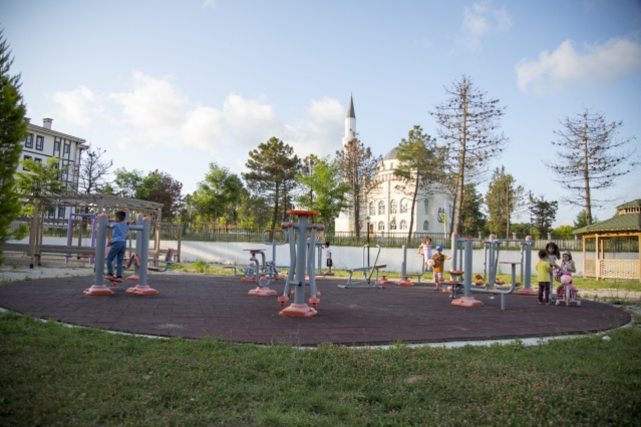 TOKİ yaptığı yatırımlarla "geleceğin Kocaelisi'ni" inşa ediyor 10