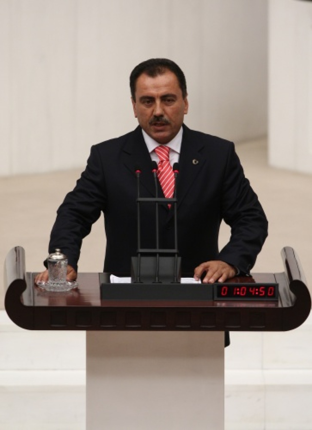 "Ey sonsuzluğun sahibi,  sana ulaşmak istiyorum" 16