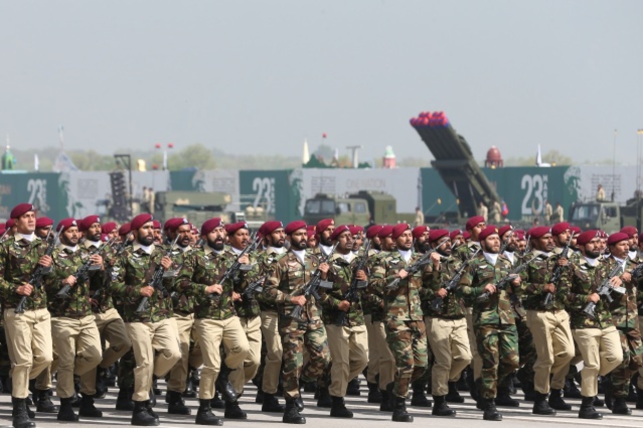 Pakistan Milli Günü'nde askeri geçit töreni 12