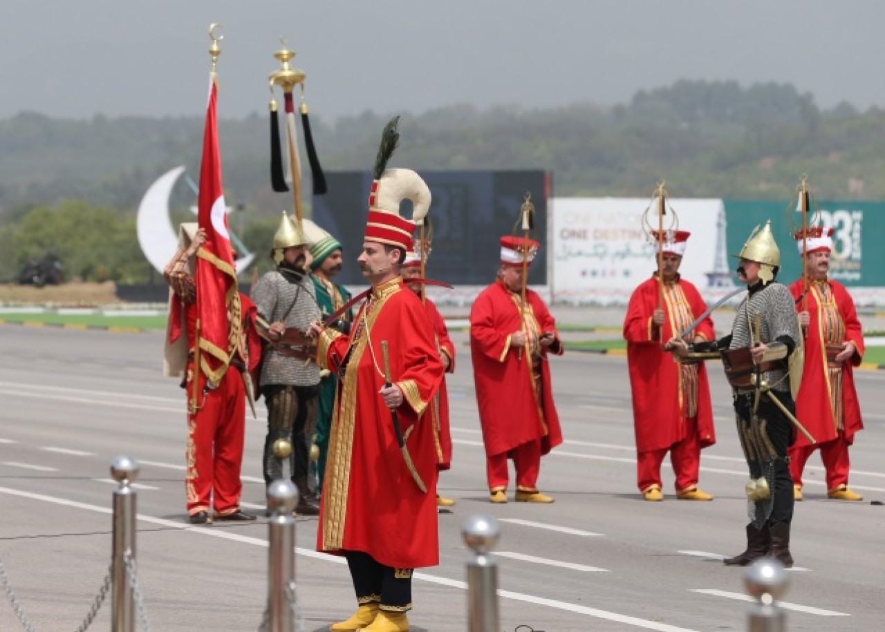 Pakistan Milli Günü'nde askeri geçit töreni 44