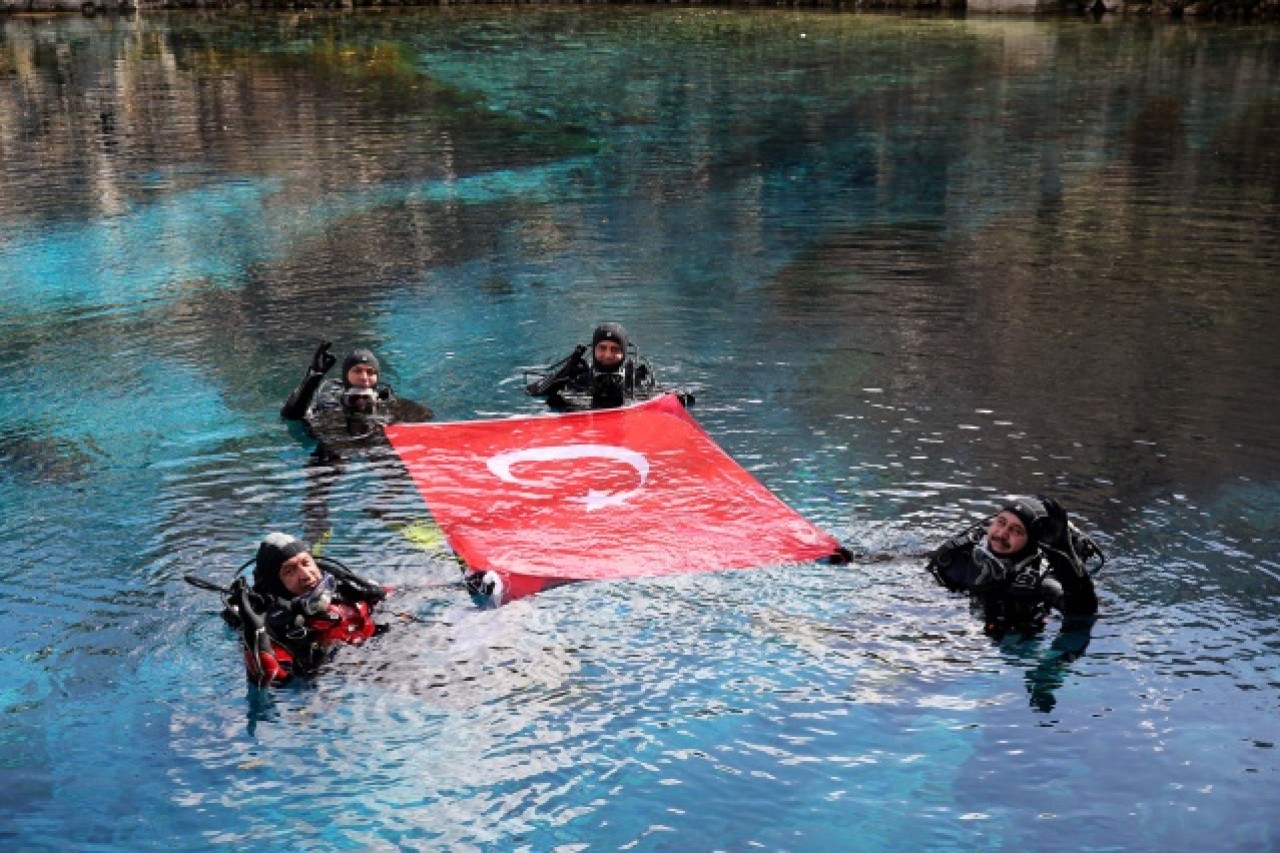 Sivas'ın "doğal akvaryumu" Gökpınar Gölü her mevsim ziyaretçilerini ağırlıyor 6
