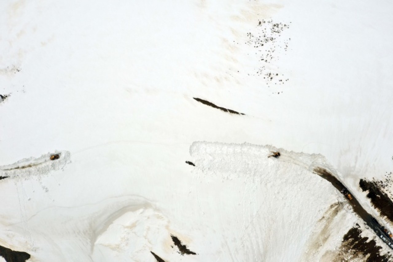 Muş'ta 4 aydır kapalı olan alternatif köy yolu 7 günde açılabildi 3