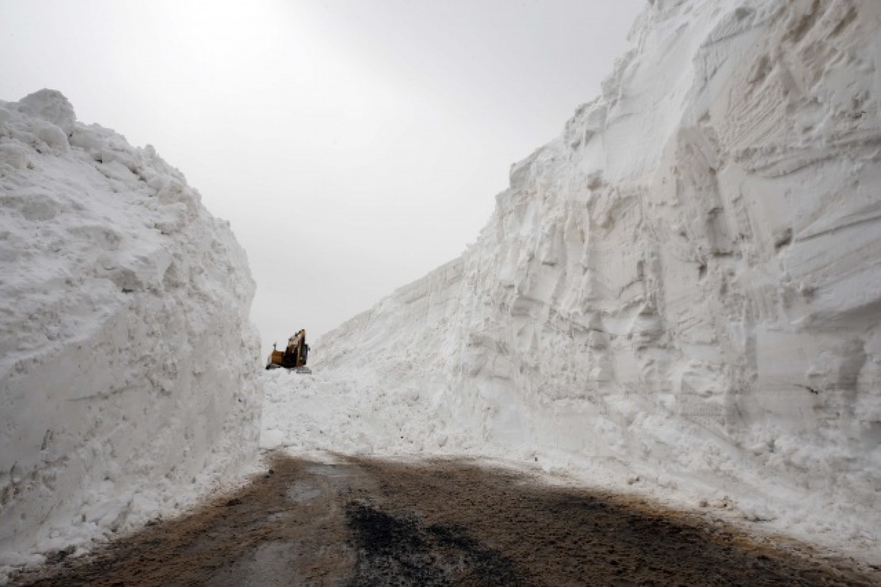 Muş'ta 4 aydır kapalı olan alternatif köy yolu 7 günde açılabildi 6