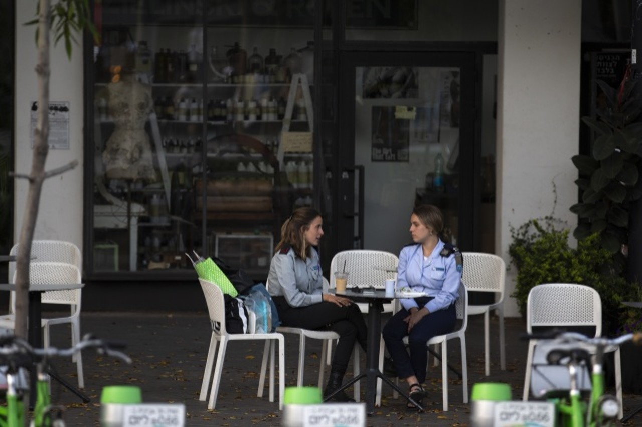 İsrail’de hayat aşı sayesinde normale dönmeye başladı 5