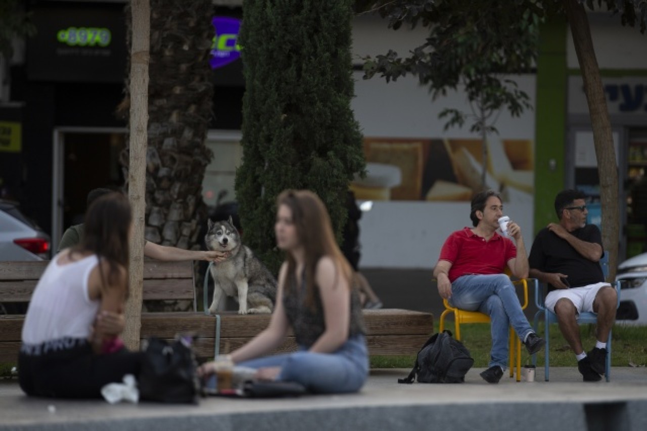 İsrail’de hayat aşı sayesinde normale dönmeye başladı 9