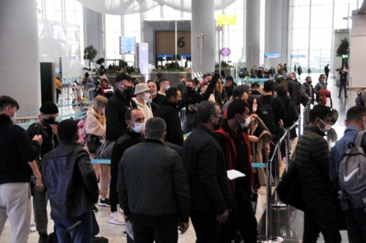İstanbul Havalimanı'nda pandemi döneminin en yoğun günü 4