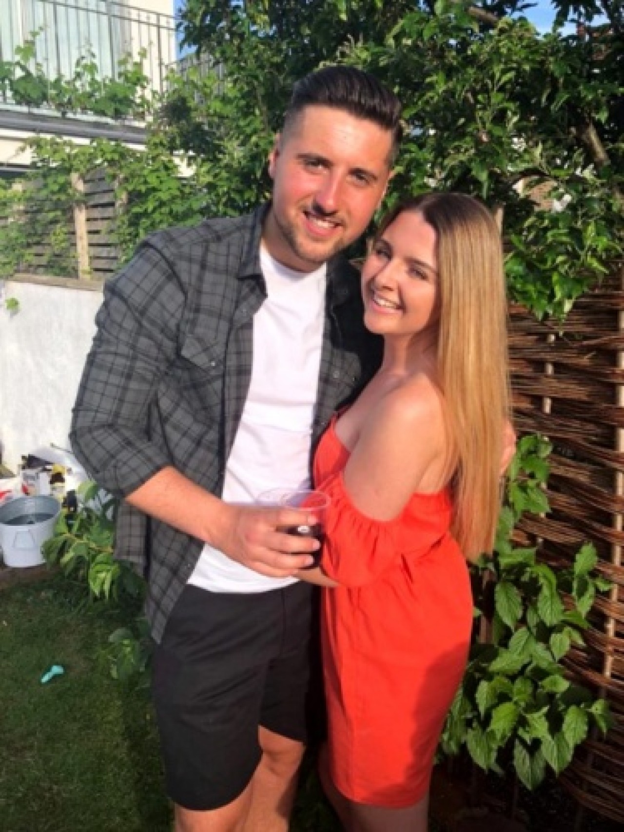 Eğlenmek için bindiği su kaydırağı felç etti! 4