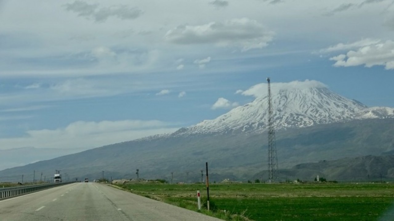 'Türkiye'nin çatısı' Ağrı Dağı manzarasıyla büyülüyor 8
