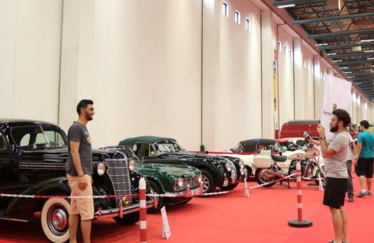 En değerli ve en eski klasik araçlar görücüye çıktı 15