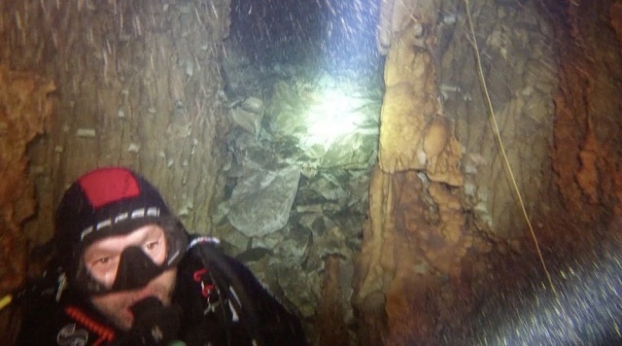 Antalyalı dalgıçlar suyun gözüne daldılar 4