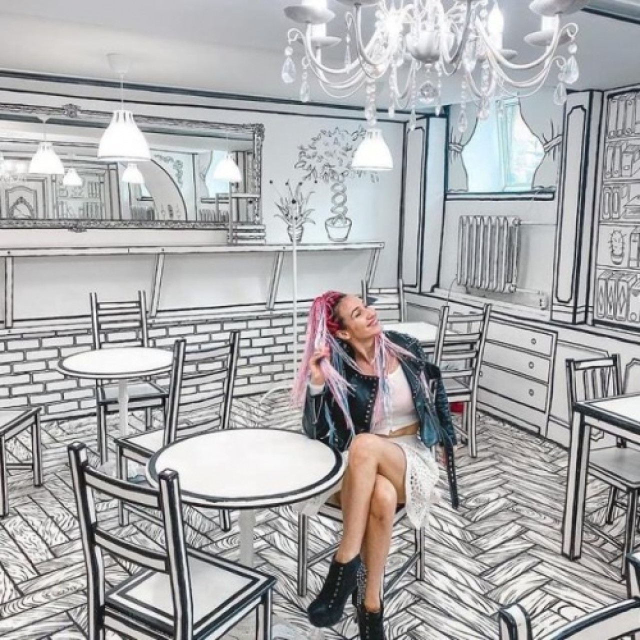 10 kilo boya kullanıldı! Bu kafeye gidenin gerçeklik algısı altüst oluyor 9