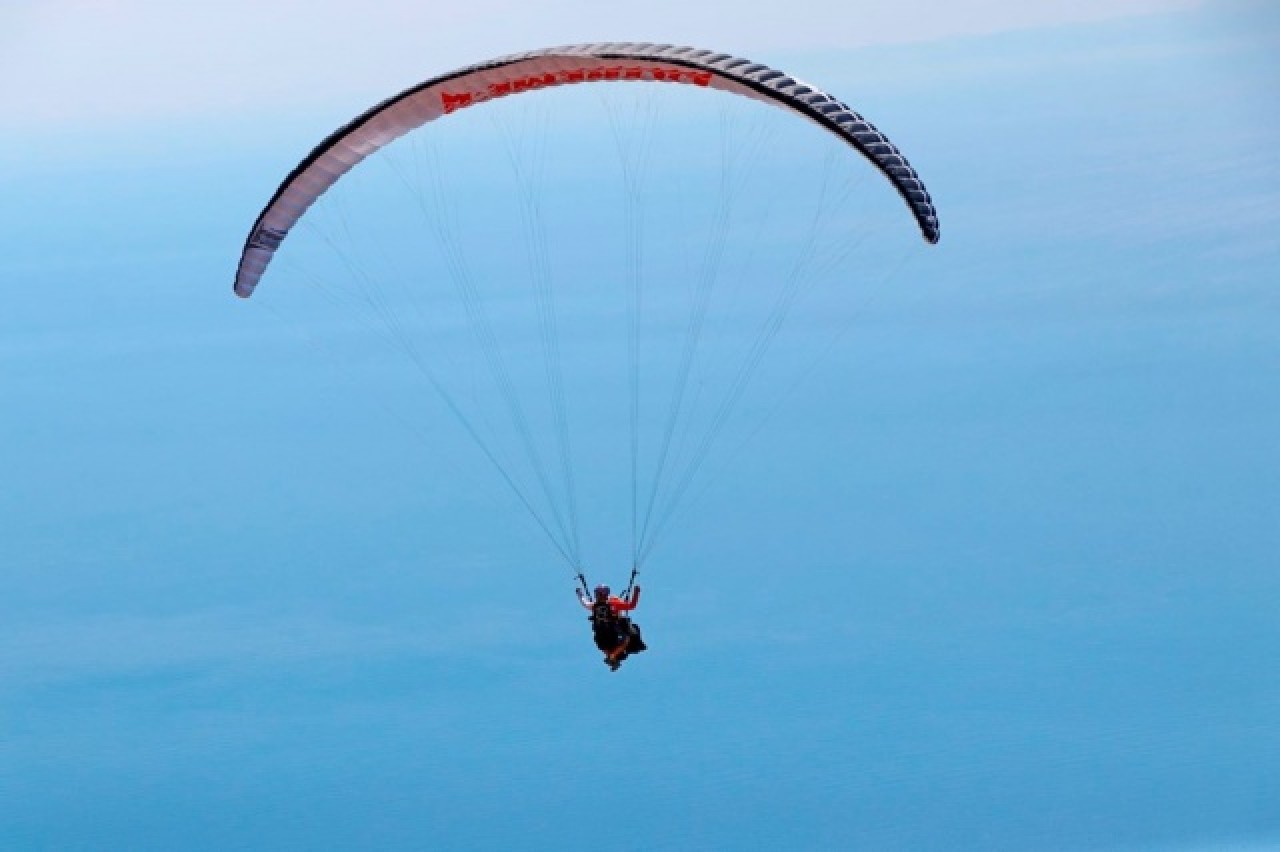 İşinden evine "uçarak" gidiyor 5