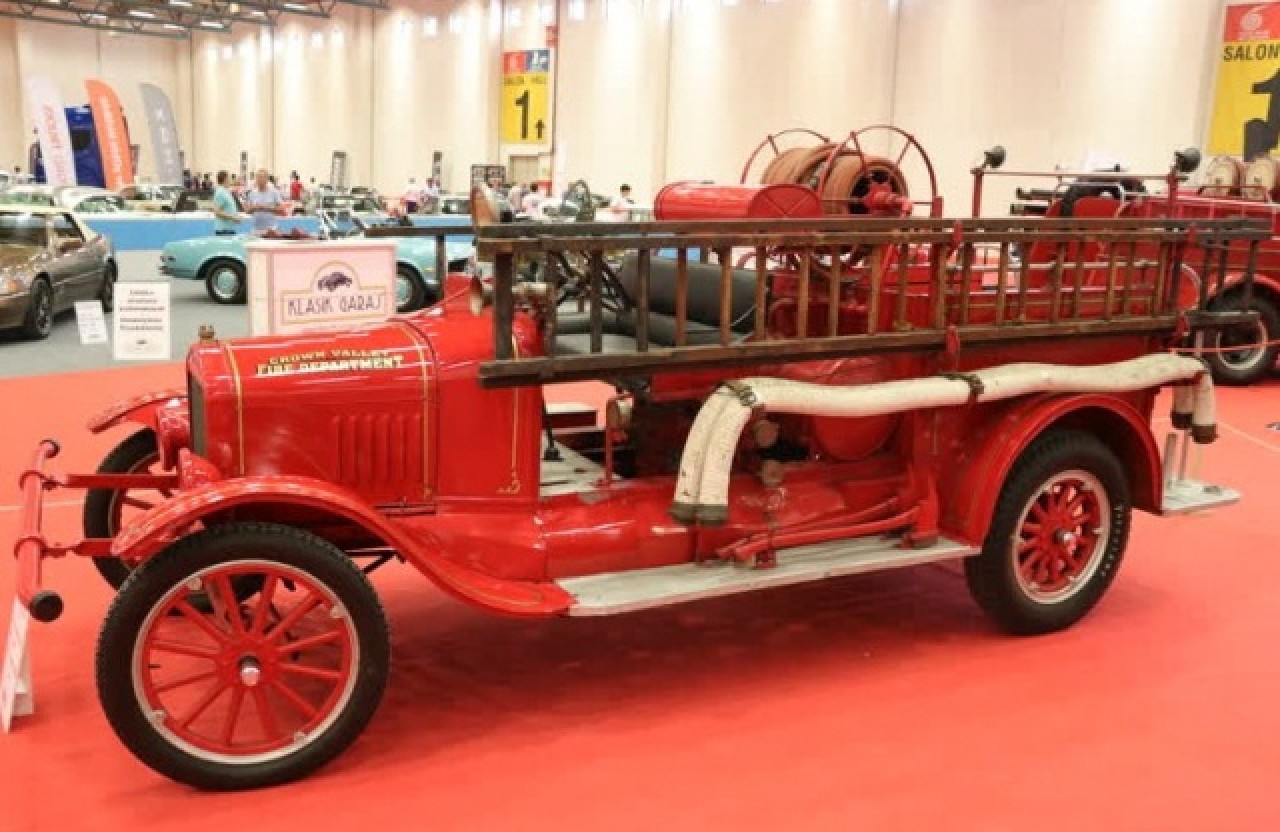 En değerli ve en eski klasik araçlar görücüye çıktı 12