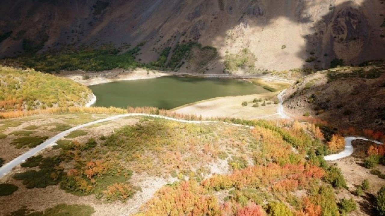 Nemrut Krater Gölü'nden sonbahar manzaraları 9