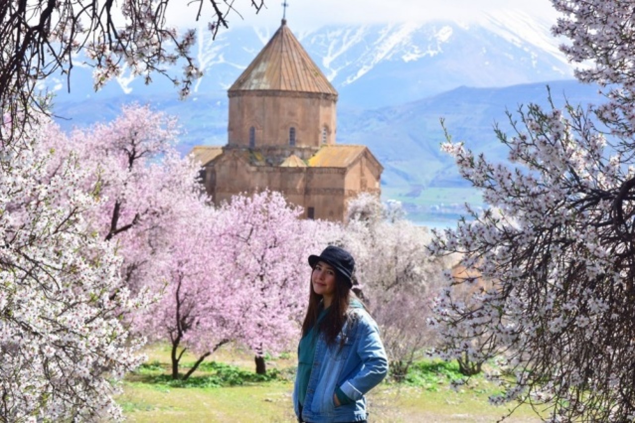 Van dünyanın dört bir yanından turist bekliyor 11