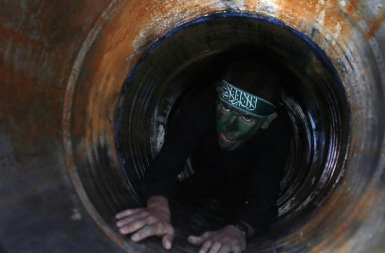 İsrail'in yok etmek için var gücüyle bombaladığı Hamas'ın tünelleri ilk kez görüntülendi 2
